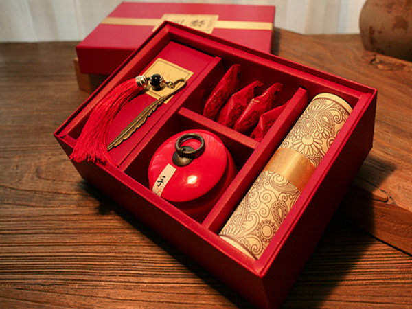 年会策划必备：如何选择创意员工伴手礼与礼品袋?